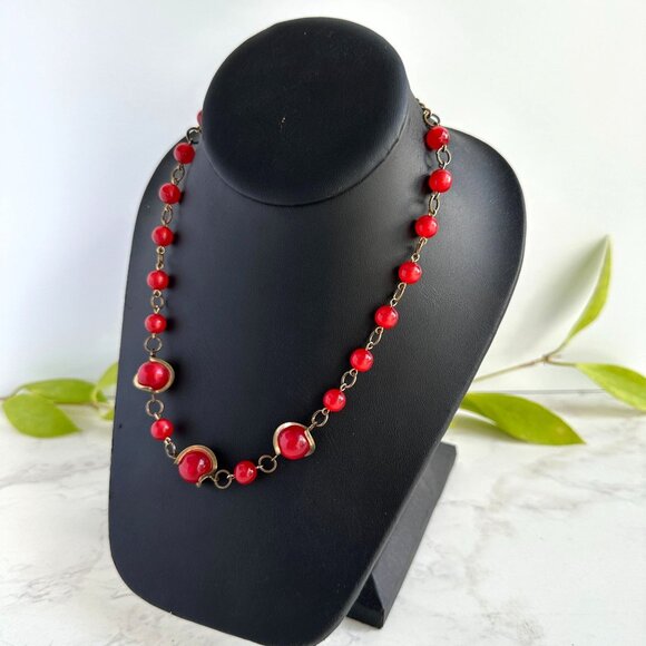 Art Deco Metal Wrapped Red Glass Bead Necklace 16" Vintage Jewelry - Picture 3 of 11